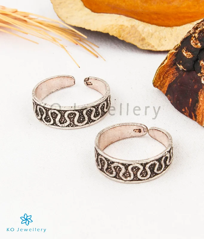 ladies ring black friday special-The Anish Silver Toe-Rings