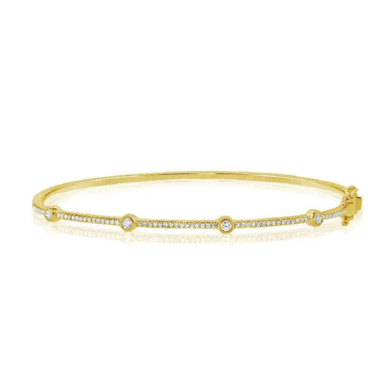 Ladies bracelets for staycations -Classic 14K Gold Diamond Bangle Bracelet