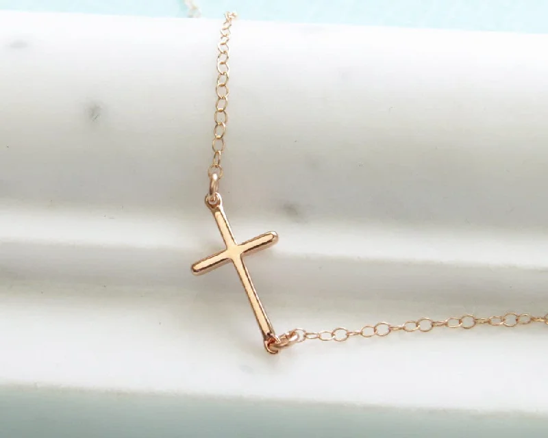 ladies-luxury-diamond-necklace-Side Cross Necklace