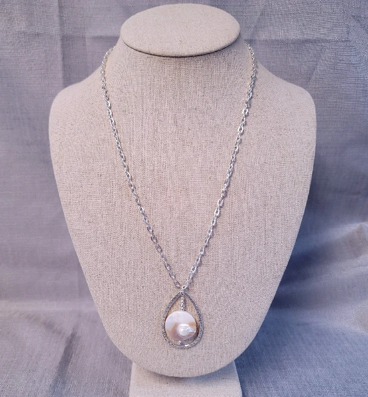 ladies-layered-silver-necklace-Pacific Pearl Necklace