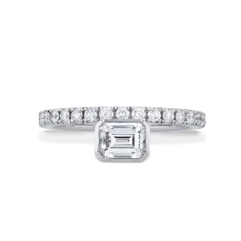 engagement-gold-ring-Emerald Cut Diamond Platinum Engagement Ring