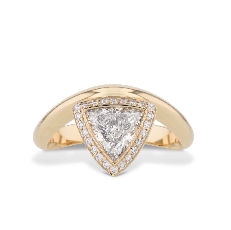 engagement-pear-cut-gold-ring-Trillion Diamond Rose Gold Engagement Ring