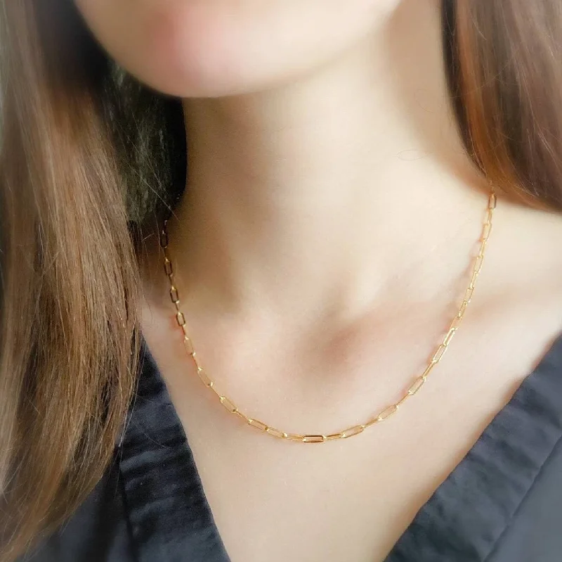 ladies-gold-heart-necklace-Modern Link Necklace