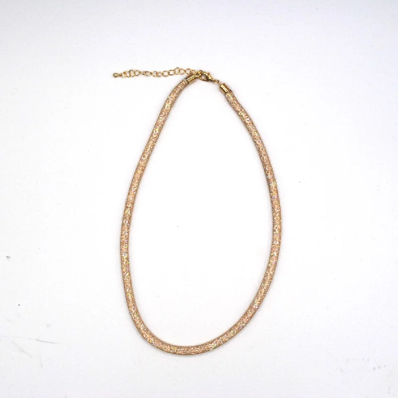 ladies-minimalist-pendant-necklace-Alure Necklace