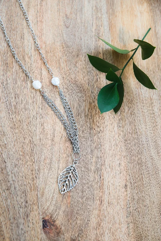 ladies-bohemian-tassel-necklace-Pearl and Leaf Necklace